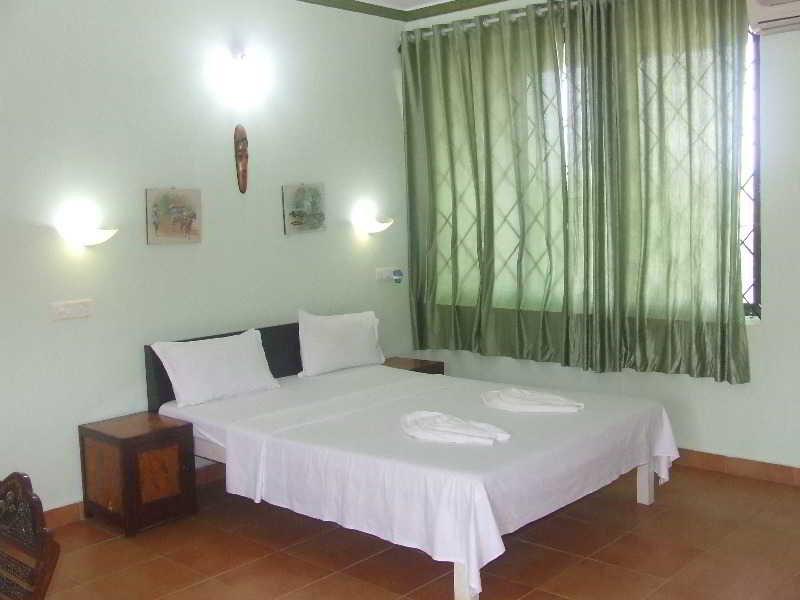 Pleasure Beach Resort Morjim Exterior foto