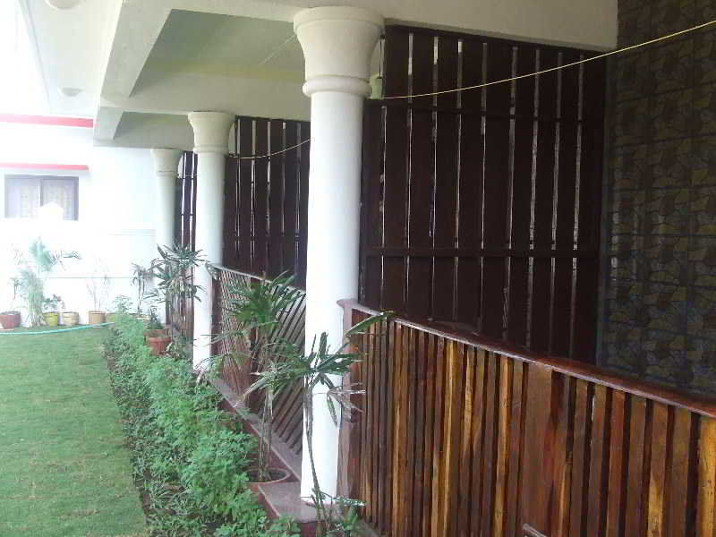 Pleasure Beach Resort Morjim Exterior foto
